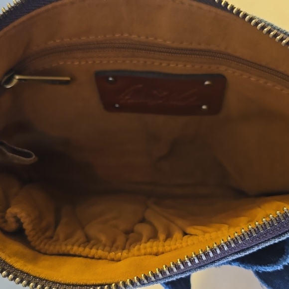 Patricia Nash Blue Floral DENIM Clutch NWT - Picture 4 of 4